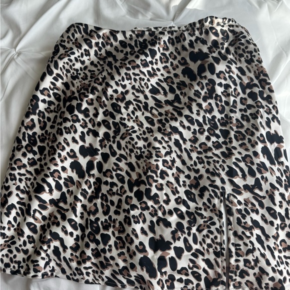 Leopard Print Skirt - Picture 3 of 3